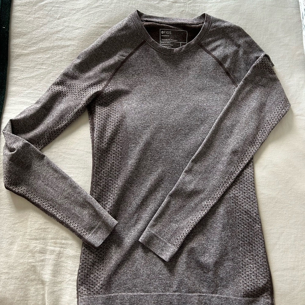 FIGS salta seamless long sleeve underscrub